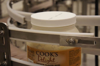 Integrative Flavors manufactures Cook’s Delight gourmet soup bases, flavor concentrates, gravy mixes, rubs and blends onsite in their Michigan City manufacturing facility.