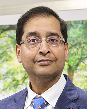 Dr. Alan Kumar